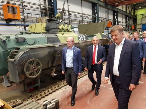 Ministr zahraničních věcí Petříček navštívil firmy skupiny STV v Poličce